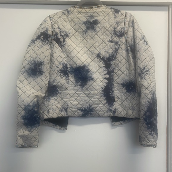 Maison Scotch tie dyed beaded quilted jacket
Open jacket
Great craftsmanship - Picture 5 of 8